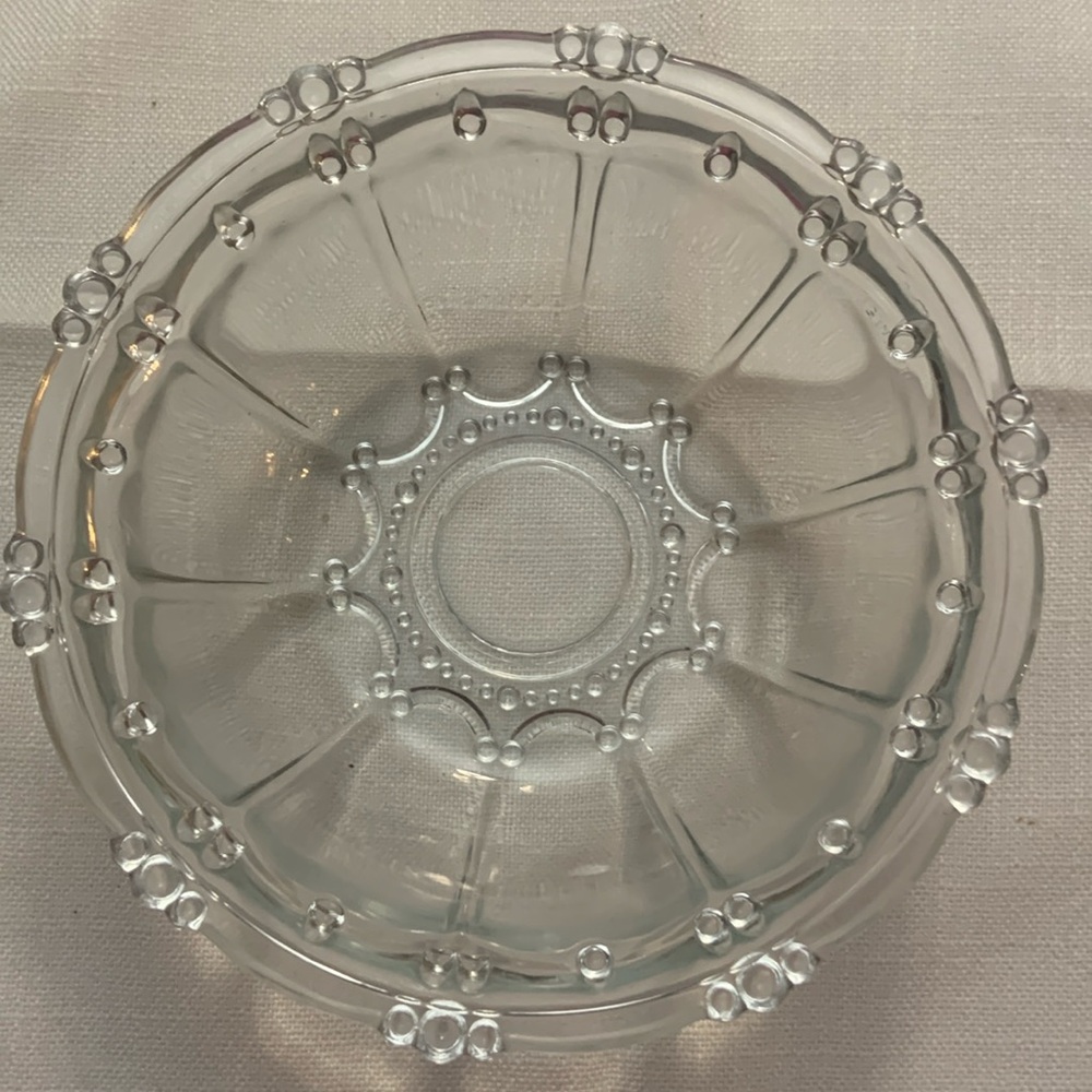KIG Indonesia oyster and pearl beaded clear glass serving bowl